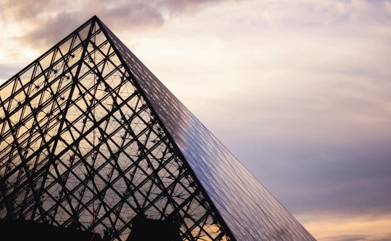 O que o Louvre pode ensinar sobre proteção digital