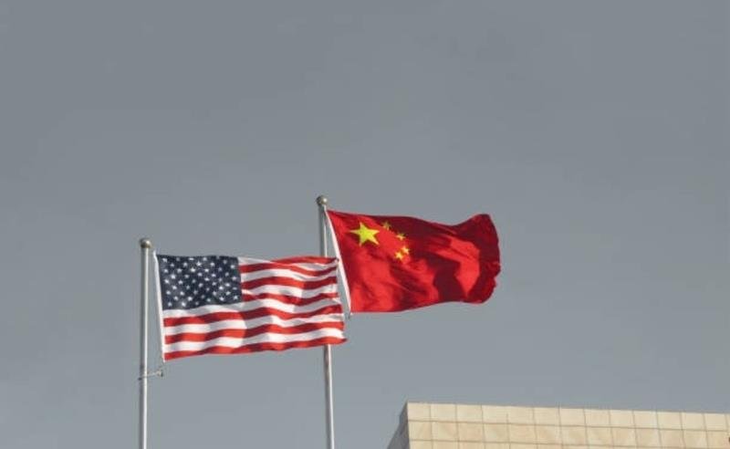 Por que Estados Unidos e China tratam terras raras como ativo estratégico — e o Brasil não